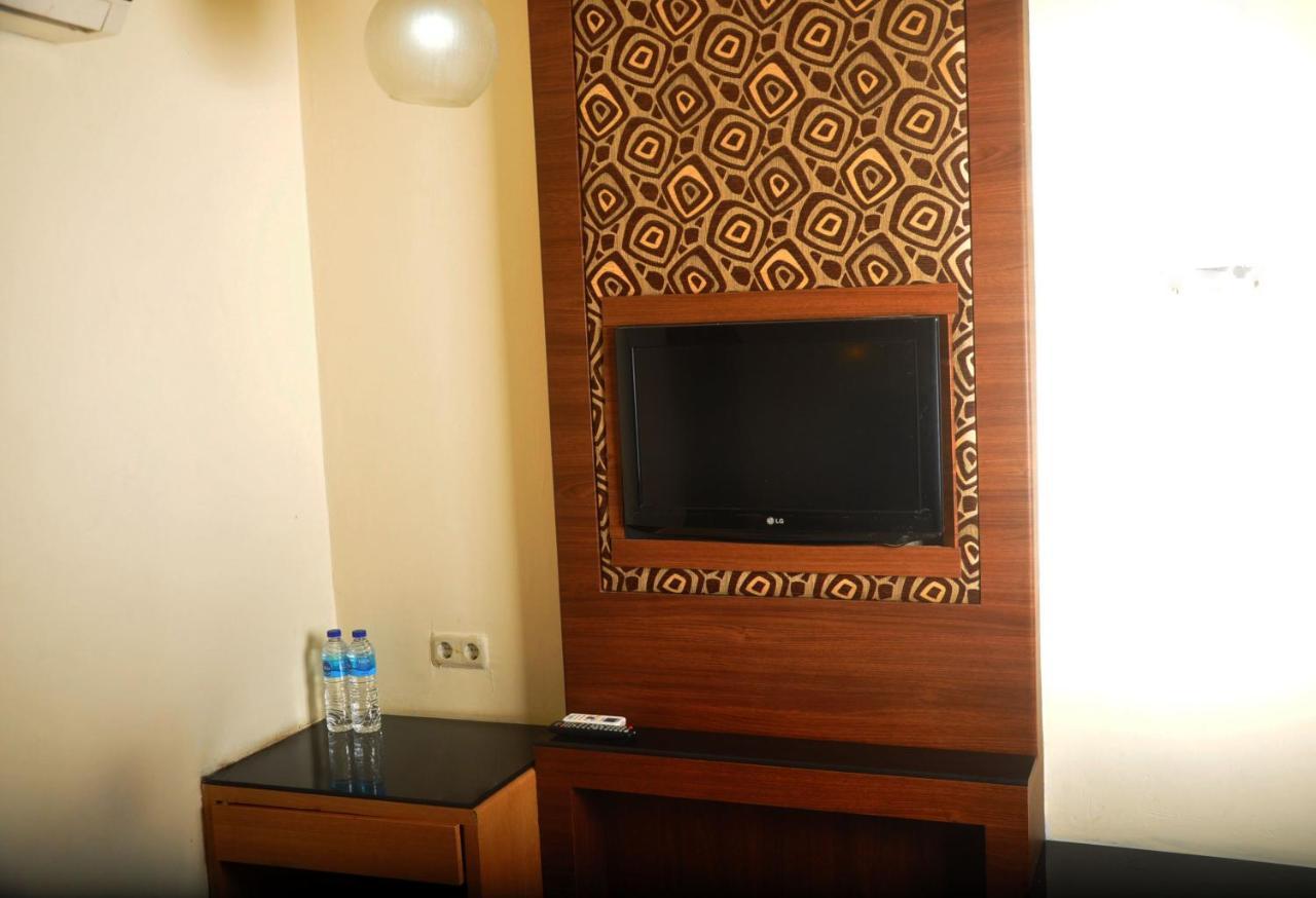 Ams Penthouse Hotel จาการ์ตา ภายนอก รูปภาพ